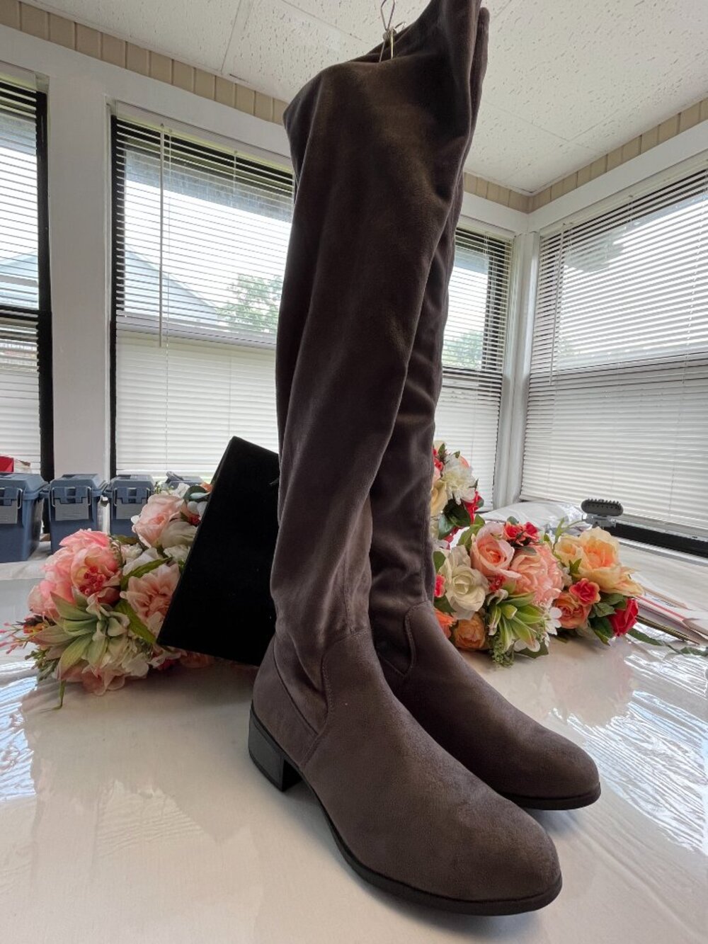 Madden Girl Prissley Faux Suede Over-the-Knee Boots Gray Tassel Tie Low Heel 8M